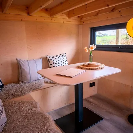 Luxury Glamping With Outdoor Bath On Cornish Flower Farm Apartment Truro